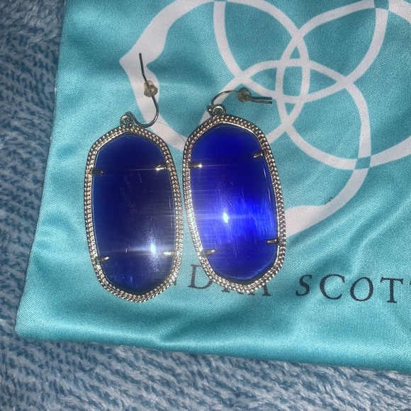 Kendra Scott cobalt blue Danielle earrings - Picture 2 of 5